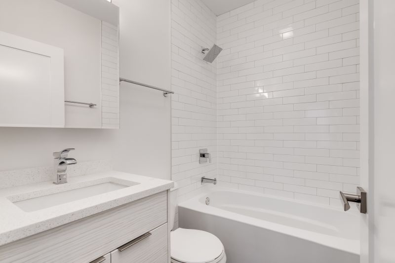 Best Bathtub Refinishing Contractors in Fort Thomas, KY